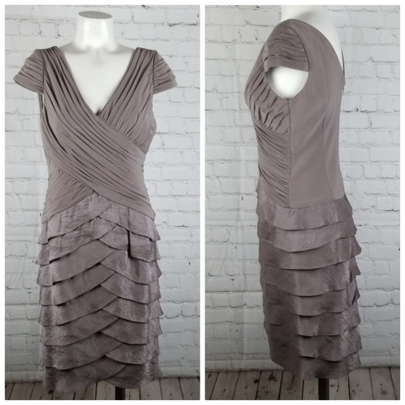 Adrianna Papell Dresses & Skirts - Adrianna Papell Dress